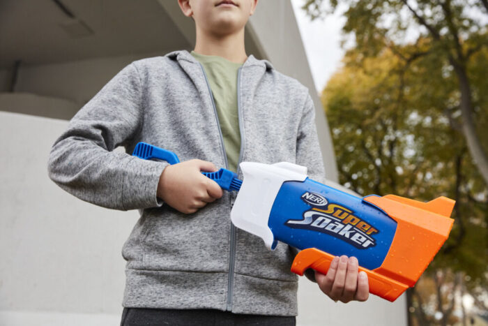 Nerf Super Soaker Rainstorm Water Blaster - Image 3