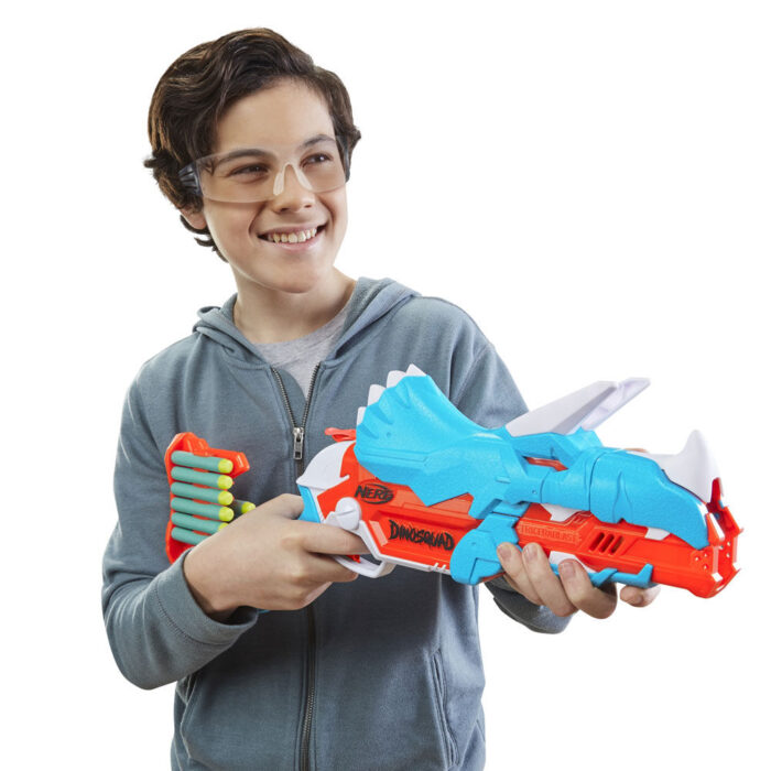 Nerf DinoSquad Tricera-blast Dart Blaster - Image 3